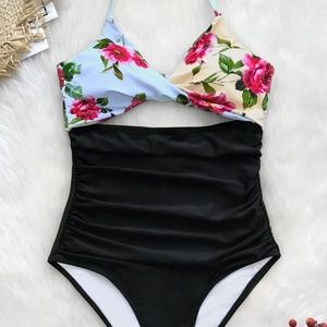 Floral & Black Twist One-Piece Swimsuit Sz. MED.